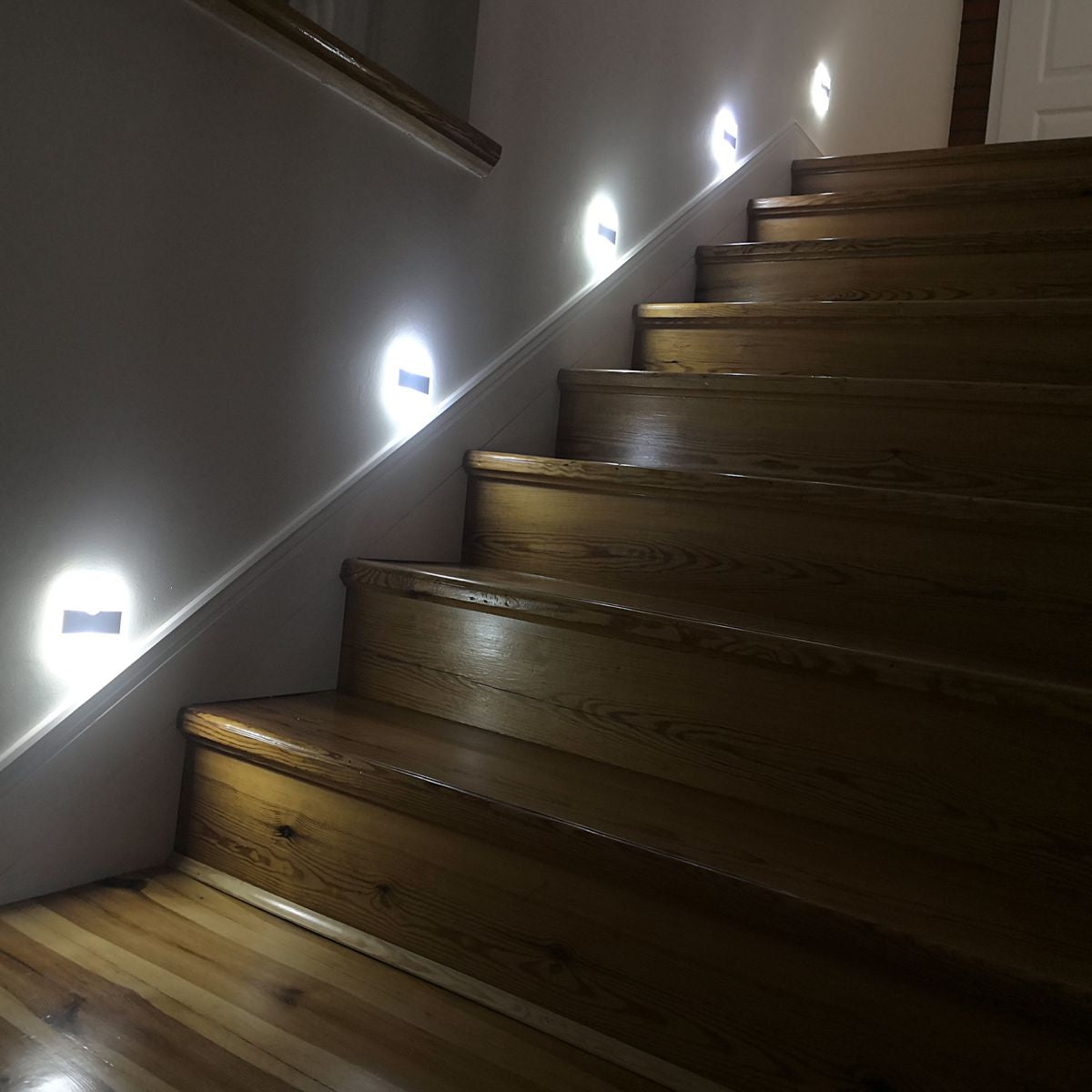 Skinder Electric Q31 LED Trapverlichting - Wandverlichting - 230V (Geen Trafo) - 50mm Diepte - Inbouwspot - Keuze uit 3 Lichtkleuren