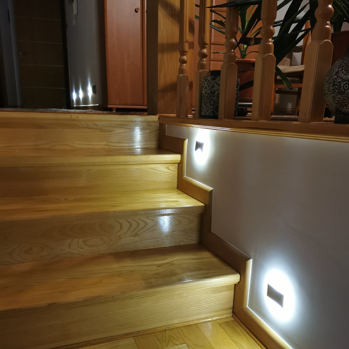 Skinder Electric Q2 LED Trapverlichting - Wandverlichting - 230V (Geen Trafo) - 50mm Diepte - Inbouwspot - Keuze uit 3 Lichtkleuren